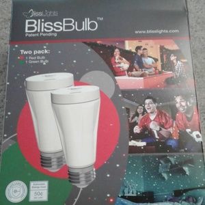 🎄NEW 🎄BLISSBULB TWO PACK 1 RED AND 1 GREEN BULB